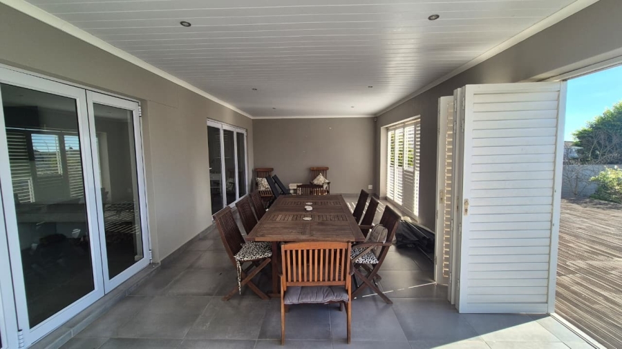 4 Bedroom Property for Sale in Myburgh Park Western Cape